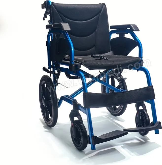 Fauteuil roulant pliant en aluminium MLW870LA